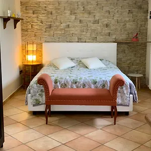https://casa-mirco.emilia-romagnahotels.net