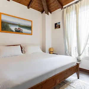 https://gamberini-house.emilia-romagnahotels.net